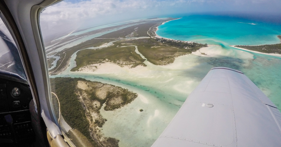 Charter flights to Bahamas by private plane charter. How much is it to charter a plane? How to charter a plane are our frequent questions which we answer in in our guide to Charter flights and private plane charter