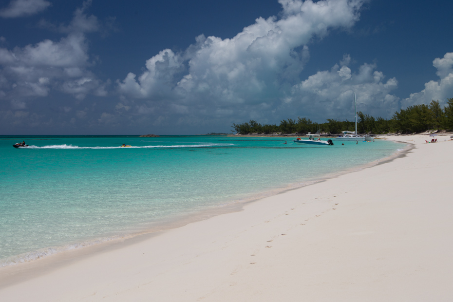 Rose Island, Nassau Beaches