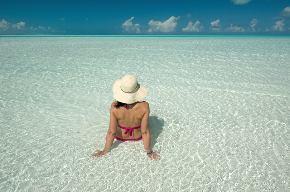 Staniel Cay Bahamas, Sandy Cay. Relax on the best beaches in the Bahamas on a Staniel Cay Day Trip or day trip to bahamas from Florida by Plane with Bahamas Air Tours.