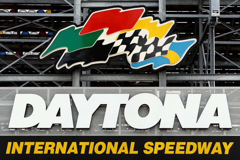 Daytona International Speedway is known nationwide. It is only a short ride from Daytona Beach Florida. Join one of our Staniel Cay Day trip with Bahamas Air Tours today.