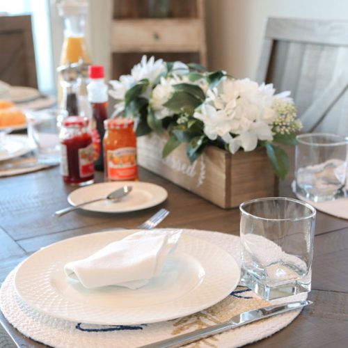Staniel Cay Hotels - enjoy a full cooked breakfast every morning at the Staniel Cay villas at Staniel Cay lagoon in the Bahamas.
