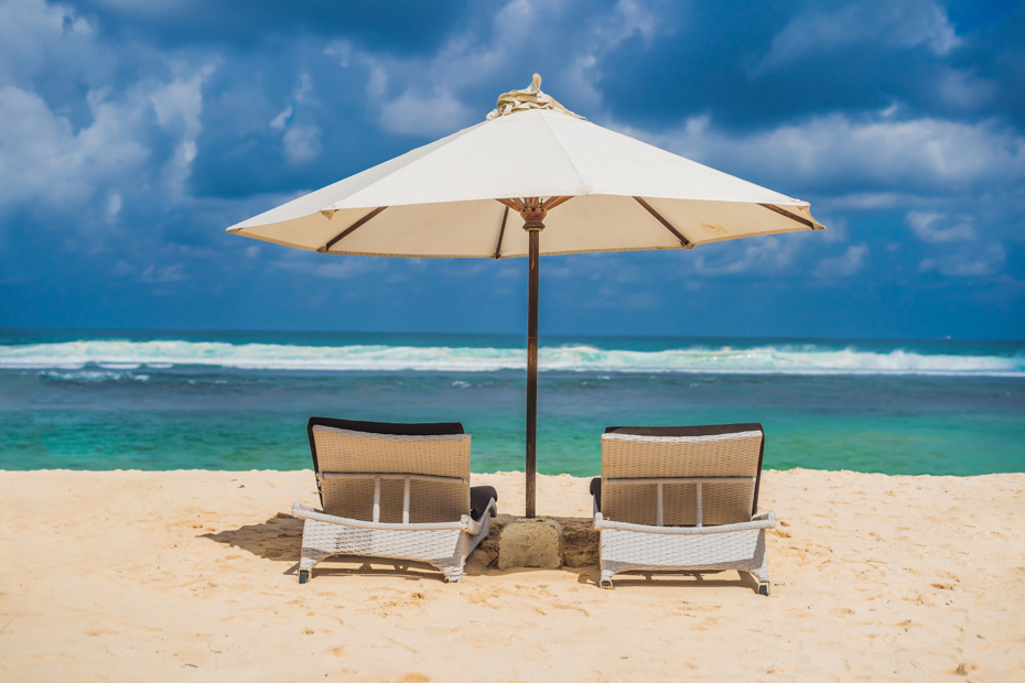 Staniel Cay isn't know for its beaches, but don't skip them either! Staniel Cay things to do include golf cart rides around the island.
