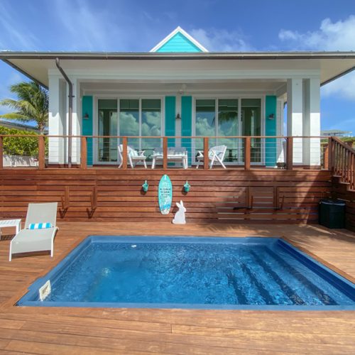 Staniel Cay Rental Villas have plunge pools and dock access for a luxury stay in Exuma Bahamas