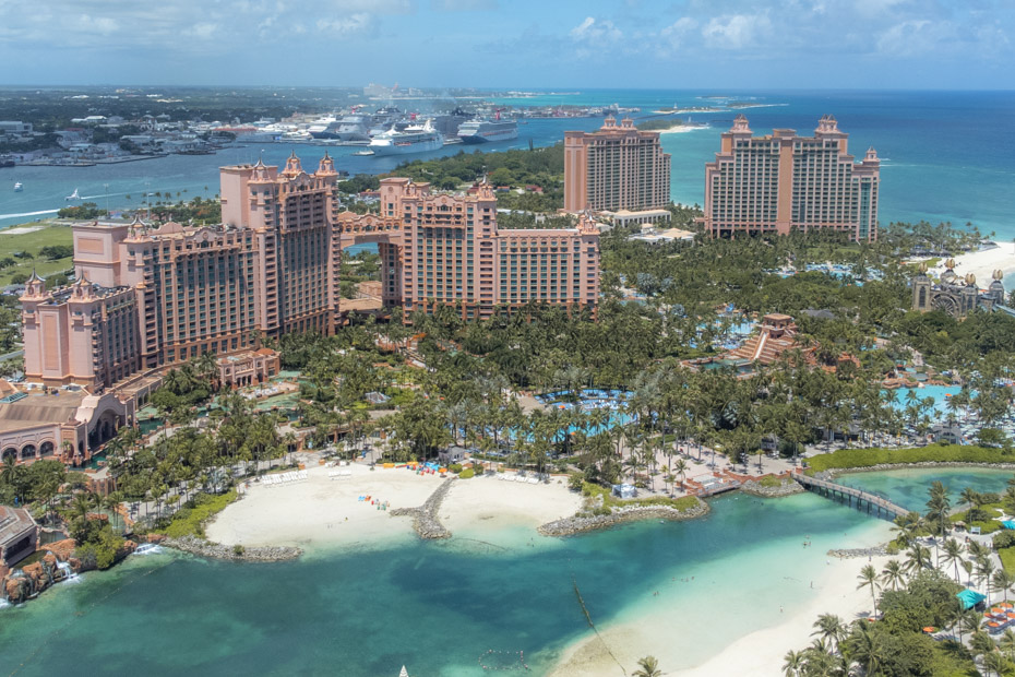 Nassau Resorts Atlantis Paradise Island, home to the sprawling Atlantis Resort Bahamas. From the Royal Towers to Cove Hotel, there a 5 accommodations within Atlantis Paradise Island Bahamas.