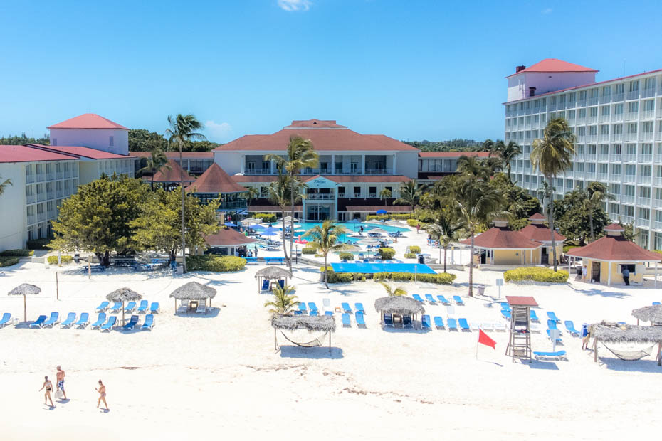 Nassau vacation packages all inclusive Breezes Resort on Cable Beach Bahamas.